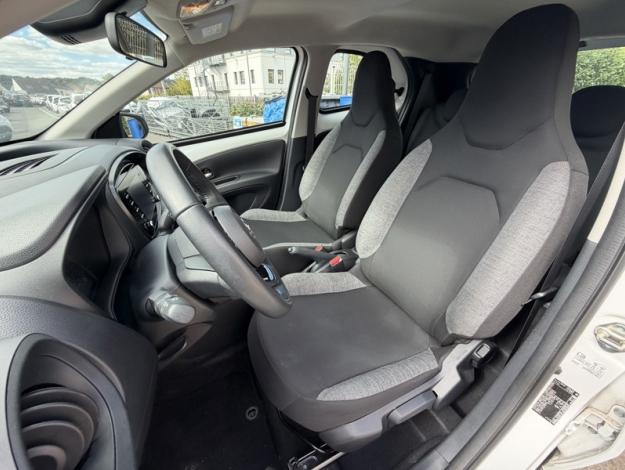 TOYOTA Aygo X 1.0 VVT-i 72 Dynamic  AYGO X 72 CH BVM5 DYNAMIC .