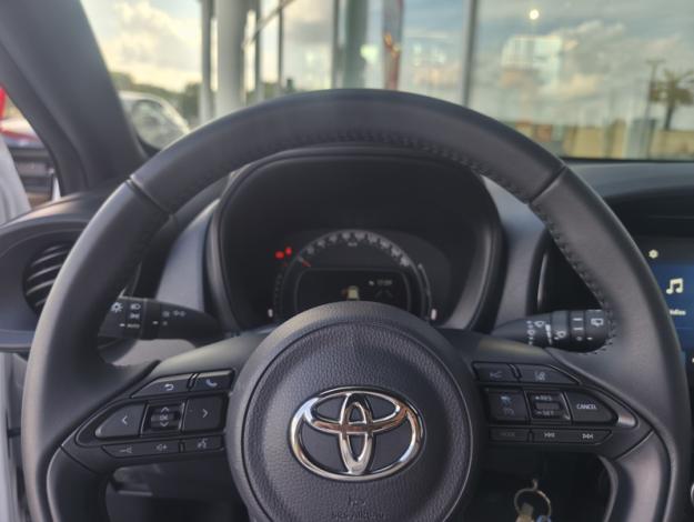 TOYOTA Aygo X 1.0 VVT-i 72 Design  