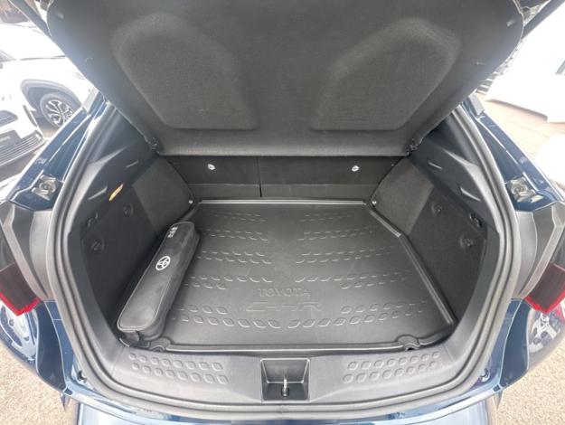 TOYOTA C-HR 184h Design Ultimate   