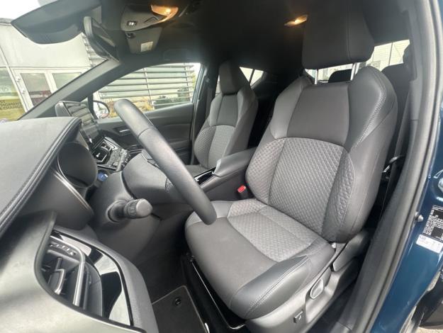 TOYOTA C-HR 184h Design Ultimate   
