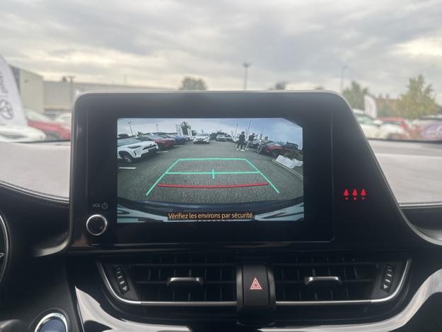 TOYOTA C-HR 184h Design Ultimate   