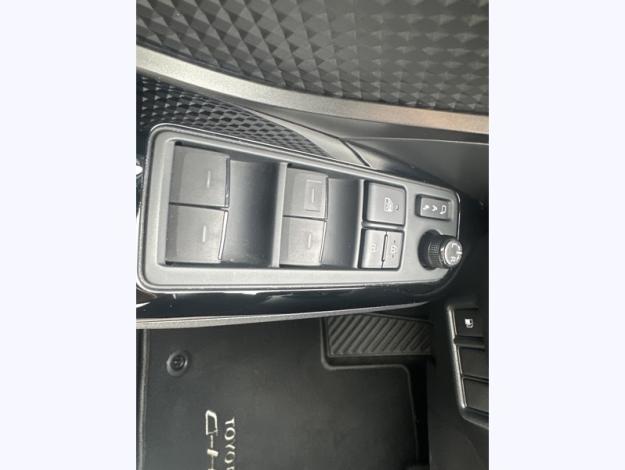 TOYOTA C-HR 184h Design Ultimate   