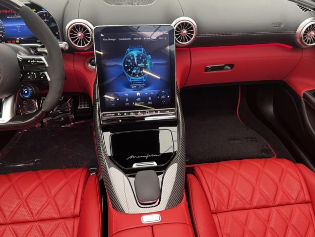 MERCEDES-BENZ SL Mercedes-AMG  63 S E-Performance  Mercedes-AMG SL 63 S E-Performance