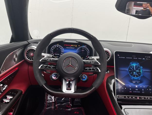 MERCEDES-BENZ SL Mercedes-AMG  63 S E-Performance  Mercedes-AMG SL 63 S E-Performance