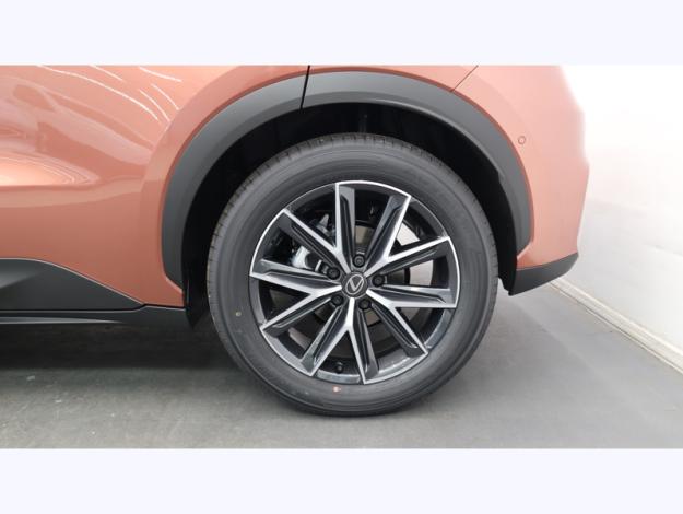LEXUS LBX 1.5 136H 2WD Cool Pack Advanced  LBX HYBRIDE 2WD COOL PKADVANCED MY26