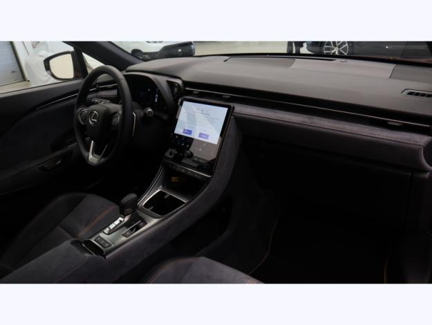 LEXUS LBX 1.5 136H 2WD Cool Pack Advanced  LBX HYBRIDE 2WD COOL PKADVANCED MY26
