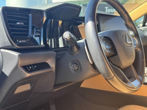 LEXUS NX 350H 4WD Luxe  