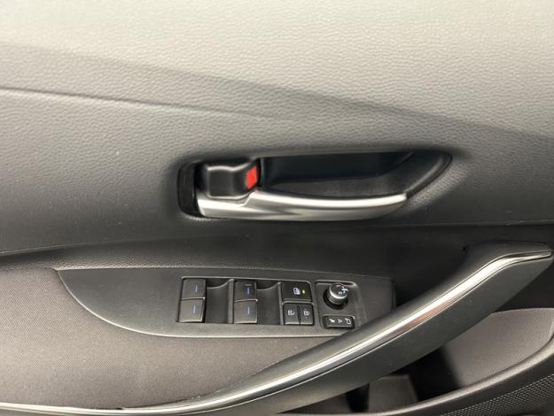 TOYOTA Corolla Hybrid Dynamic Business  1.8 122 ch 