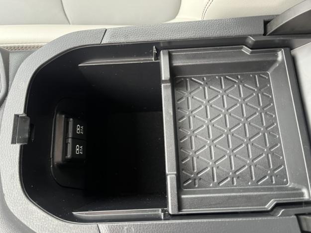 TOYOTA RAV4 AWD 222ch Lounge  