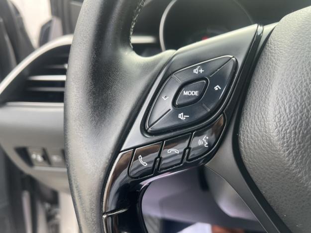 TOYOTA C-HR 1.8 HYBRIDE 122 GRAPHIC  