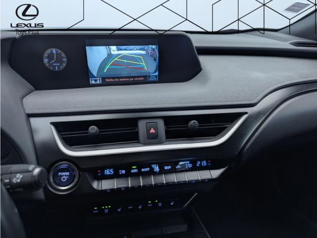 LEXUS UX 300E Luxe  