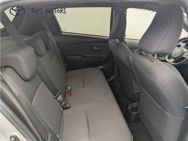 TOYOTA Yaris 100H Collec Zen Nav GrisManhaSRMY18  