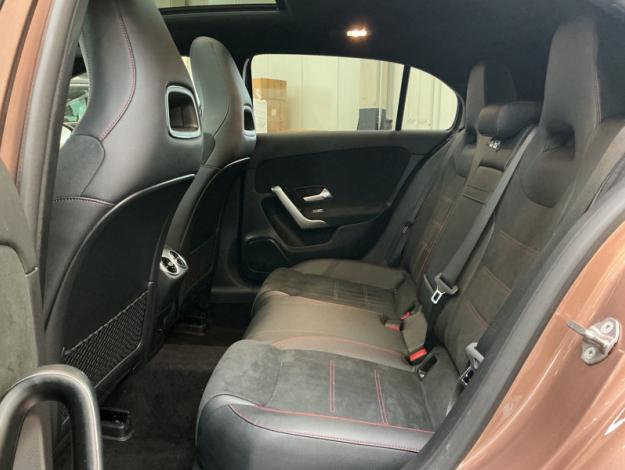 MERCEDES-BENZ A A 180