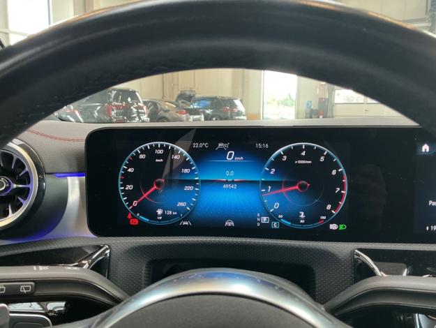 MERCEDES-BENZ CLA 180 SB AMG Pack Night Toit Pano  