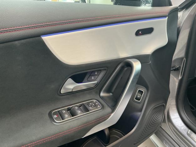 MERCEDES-BENZ CLA 180 SB AMG Pack Night Toit Pano  