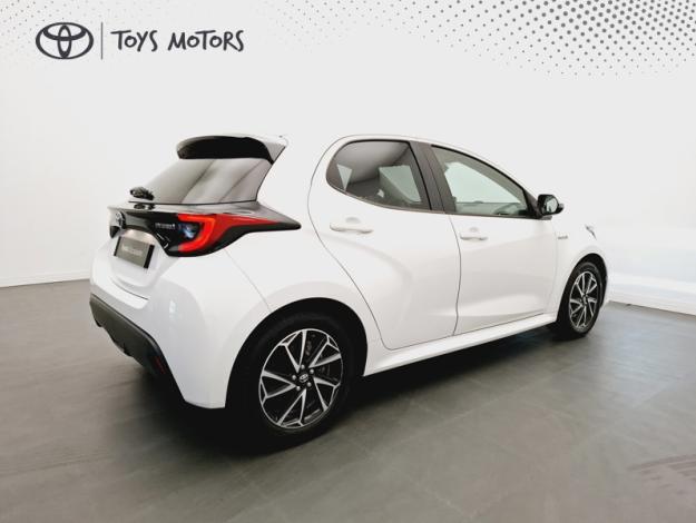 TOYOTA Yaris 116h Design  