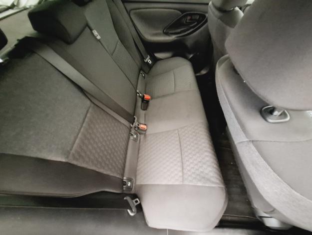 TOYOTA Yaris 116h Design  