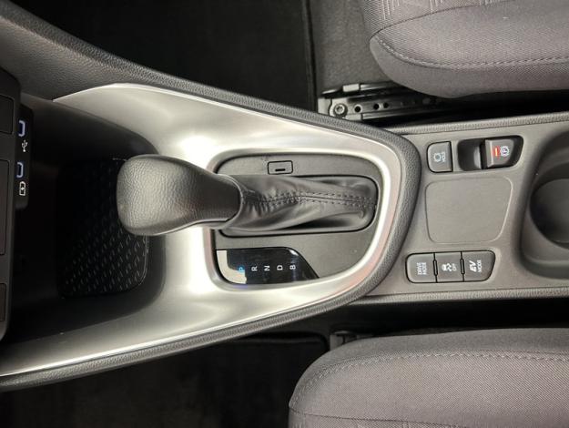 TOYOTA Yaris 116h Dynamic  
