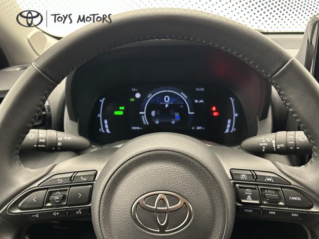 TOYOTA Yaris 116h Design  