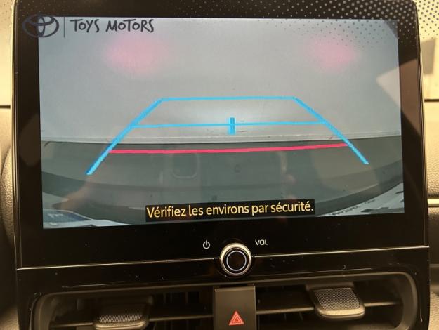 TOYOTA Yaris 116h Design  