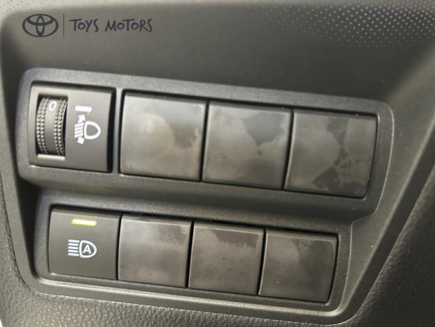 TOYOTA Yaris 116h Dynamic  