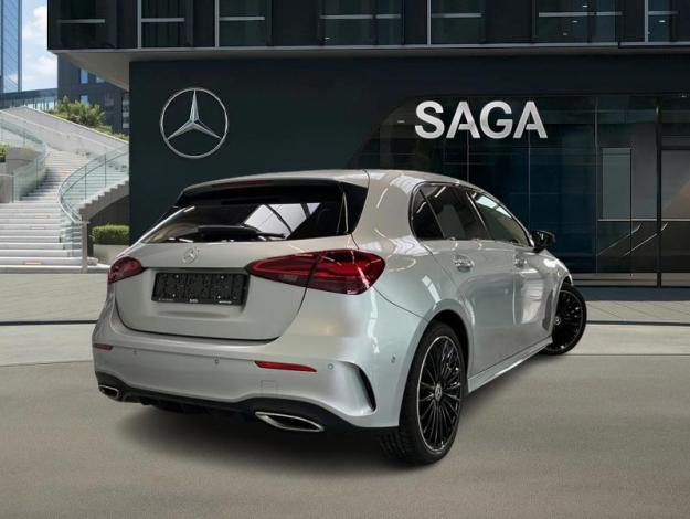 MERCEDES-BENZ A 180 d AMG Line  