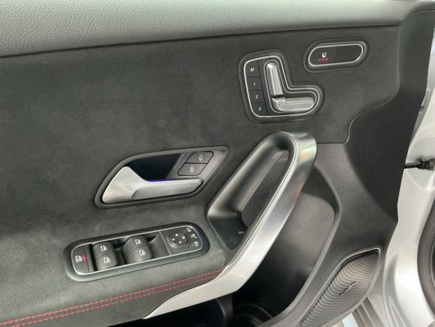 MERCEDES-BENZ A 180 d AMG Line  