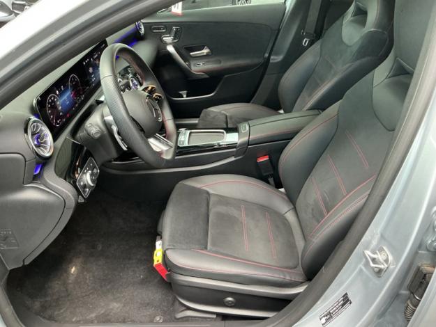 MERCEDES-BENZ A 180 d AMG Line  