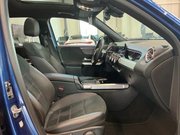 MERCEDES-BENZ GLB GLB 180 d