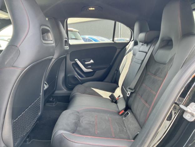 MERCEDES-BENZ A A 180 d