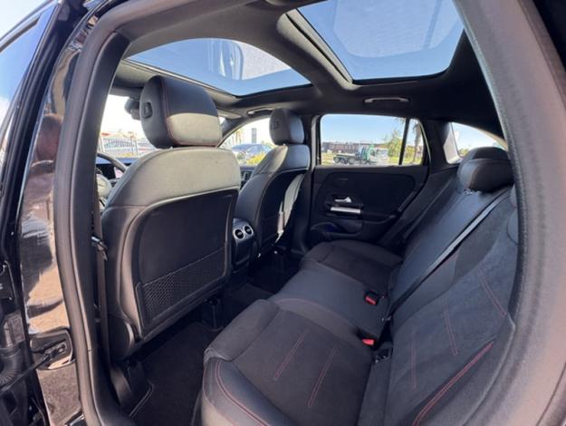 MERCEDES-BENZ GLA 200 d AMG Line  