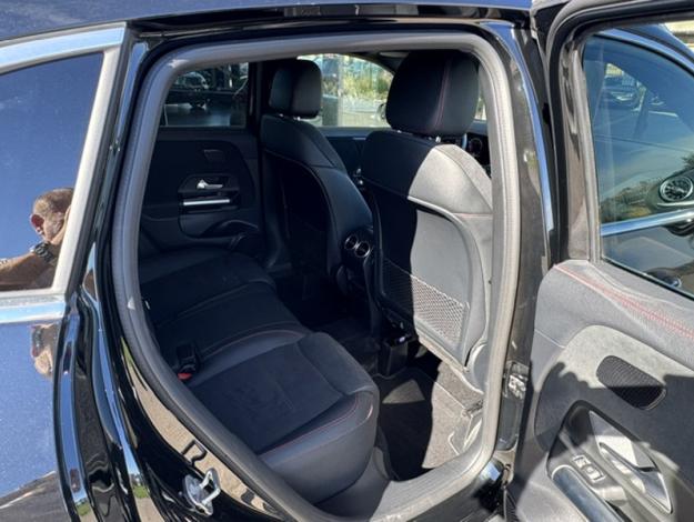 MERCEDES-BENZ GLA 200 d AMG Line  