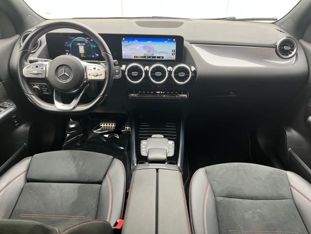 MERCEDES-BENZ GLA 200 d AMG Line  