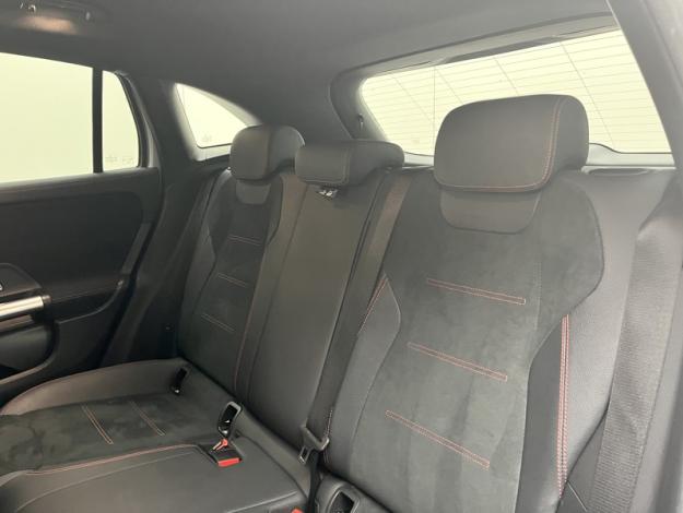 MERCEDES-BENZ GLA 200 d AMG Line  