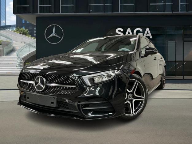 MERCEDES-BENZ A 200 d 4MATIC Berline AMG Pano  