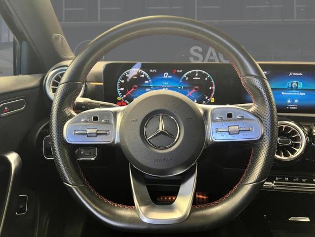 MERCEDES-BENZ A 200 d 4MATIC Berline AMG Pano  