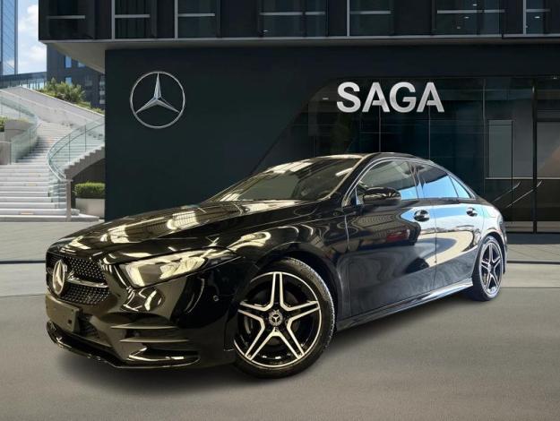 MERCEDES-BENZ A 200 d 4MATIC Berline AMG Pano  