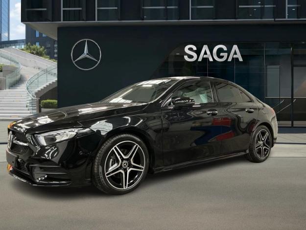 MERCEDES-BENZ A 200 d 4MATIC Berline AMG Pano  