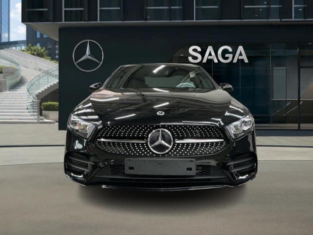 MERCEDES-BENZ A 200 d 4MATIC Berline AMG Pano  