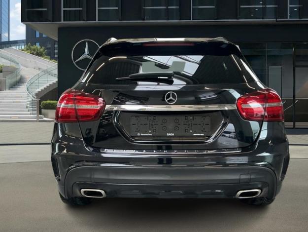 MERCEDES-BENZ GLA 180 AMG Pack Night   