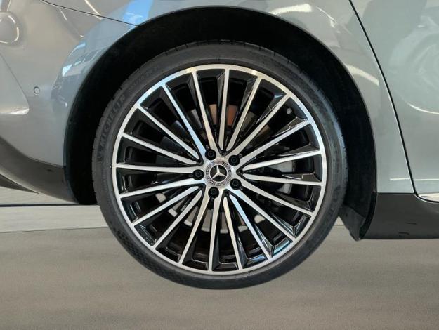 MERCEDES-BENZ EQE 350 Berline AMG Line Toit Pano  