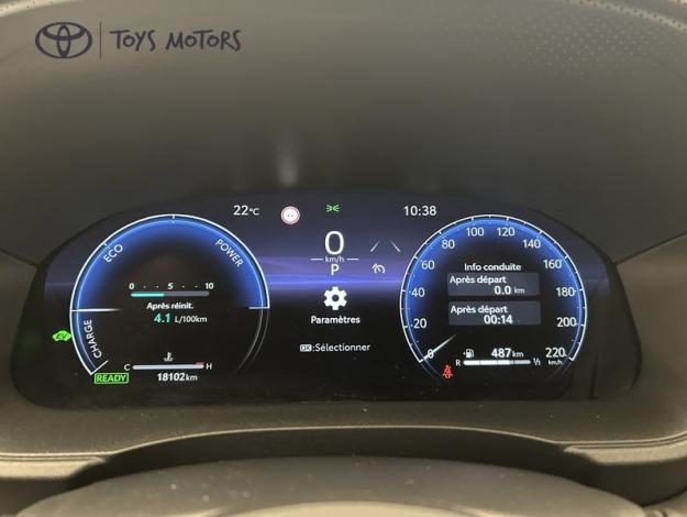 TOYOTA Yaris 130h Collection  TOIT PANO + PACK TECHNO 