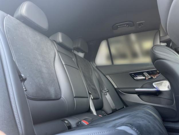 MERCEDES-BENZ Třídy C C 220d 4MATIC (18/18)
