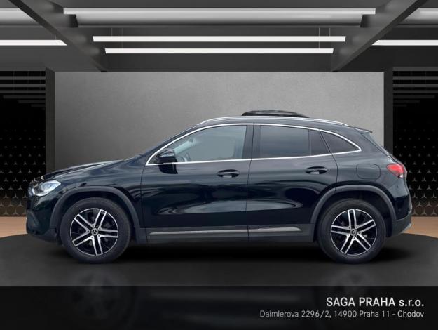 MERCEDES-BENZ GLA 180d (2/18)