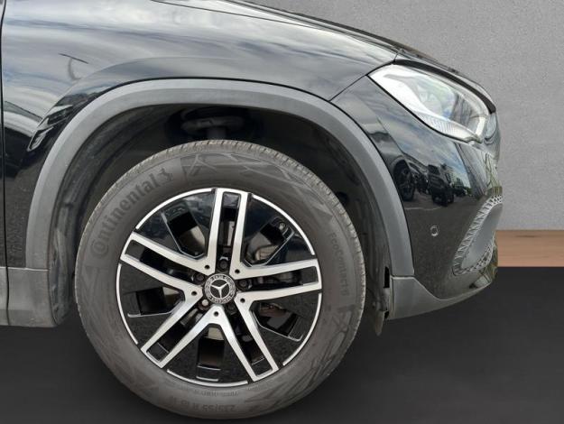 MERCEDES-BENZ GLA 180d (9/18)