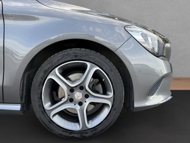 MERCEDES-BENZ CLA Coupé CLA 180 kupé (9/17)