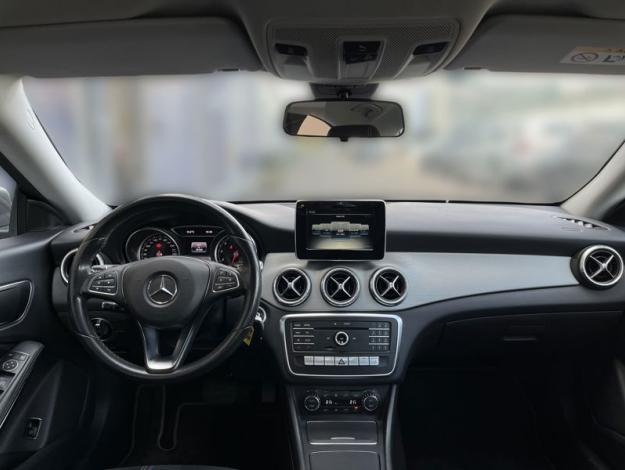 MERCEDES-BENZ CLA Coupé CLA 180 kupé (14/17)