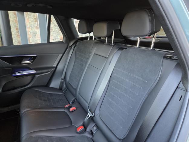 MERCEDES-BENZ GLC SUV GLC 220 d 4MATIC AMG Line  GLC 220 d 4MATIC AMG Line