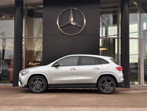 MERCEDES-BENZ GLA 200 d AMG Line  GLA 200 d AMG Line