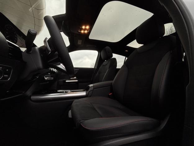 MERCEDES-BENZ GLA 200 d AMG Line  GLA 200 d AMG Line